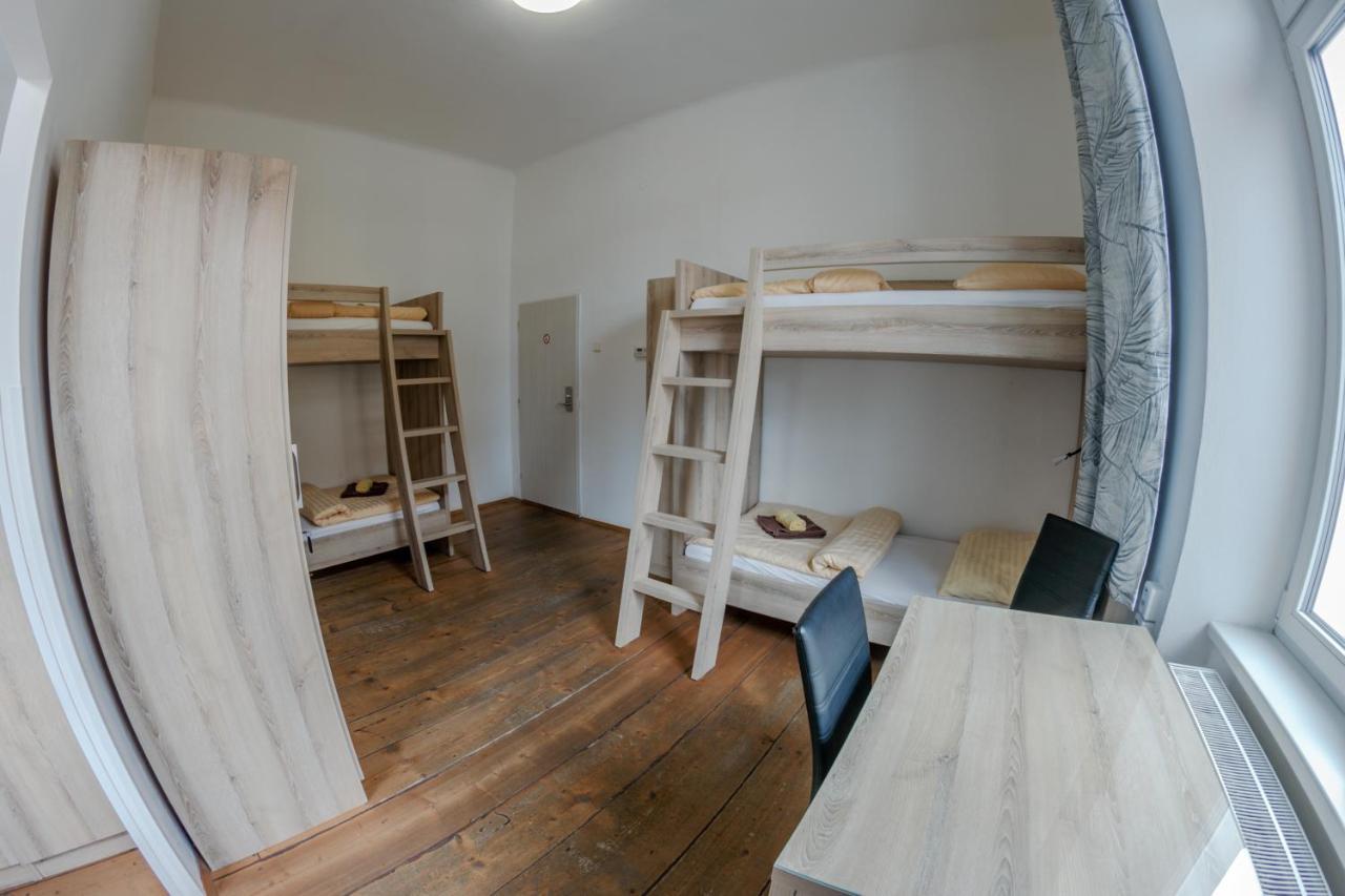 Cuba Bar & Hostel Ceske Budejovice Eksteriør billede