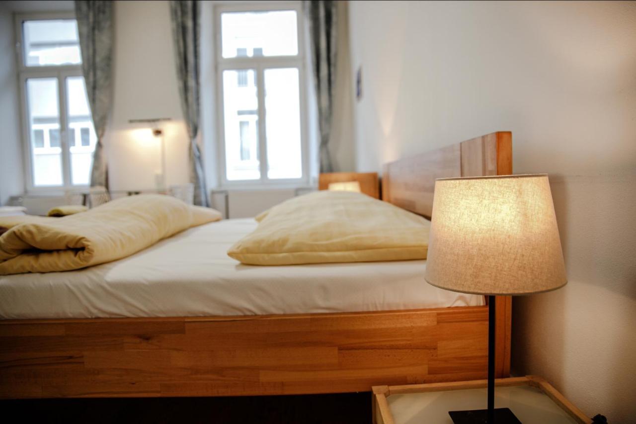 Cuba Bar & Hostel Ceske Budejovice Eksteriør billede